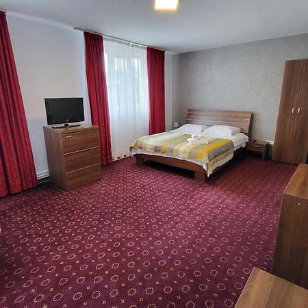 Boutique Global Aparthotel Brasov Exterior photo