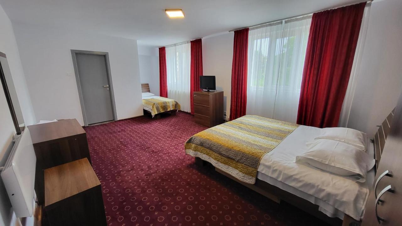 Boutique Global Aparthotel Brasov Exterior photo