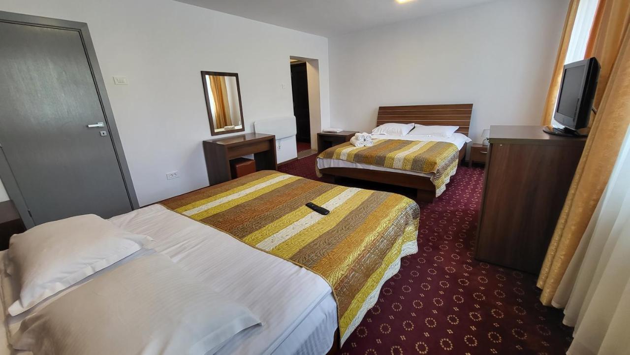 Boutique Global Aparthotel Brasov Exterior photo