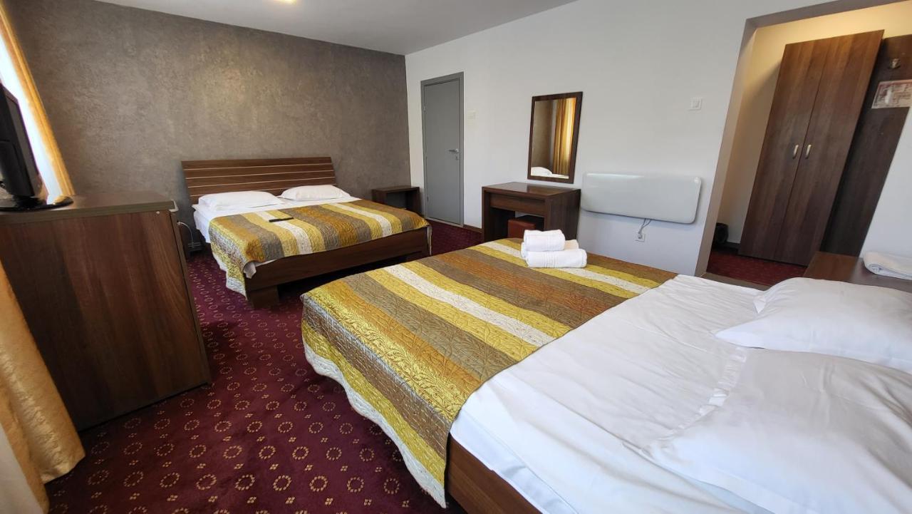 Boutique Global Aparthotel Brasov Exterior photo