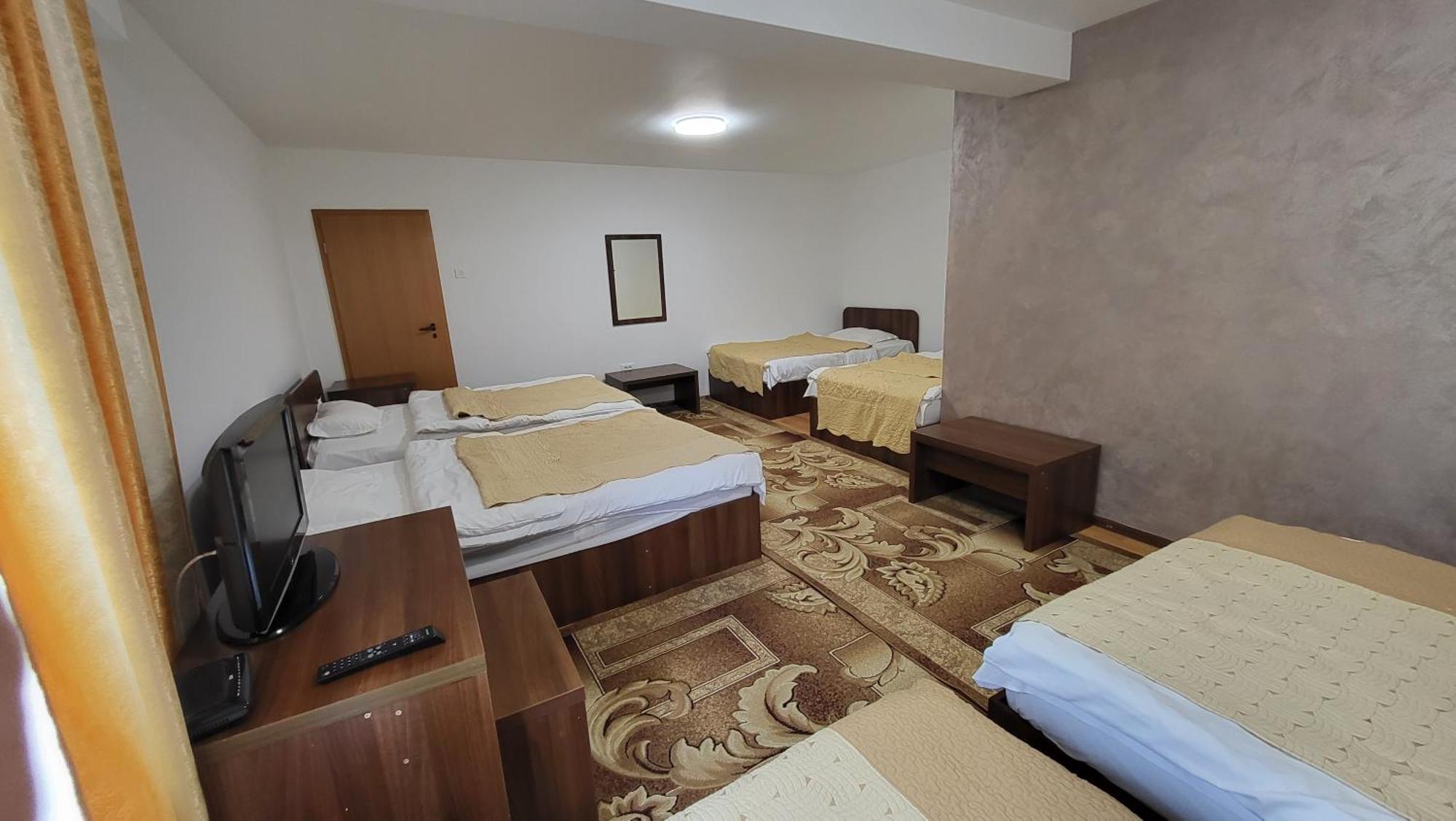 Boutique Global Aparthotel Brasov Exterior photo