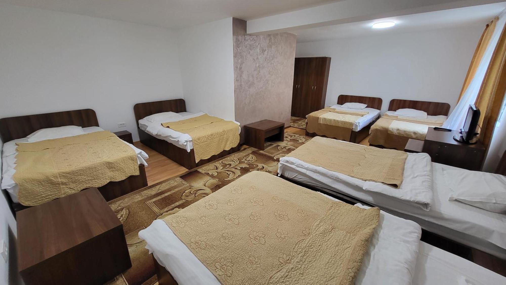 Boutique Global Aparthotel Brasov Exterior photo