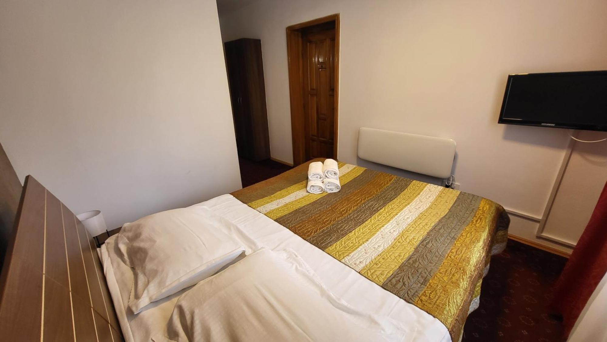 Boutique Global Aparthotel Brasov Exterior photo