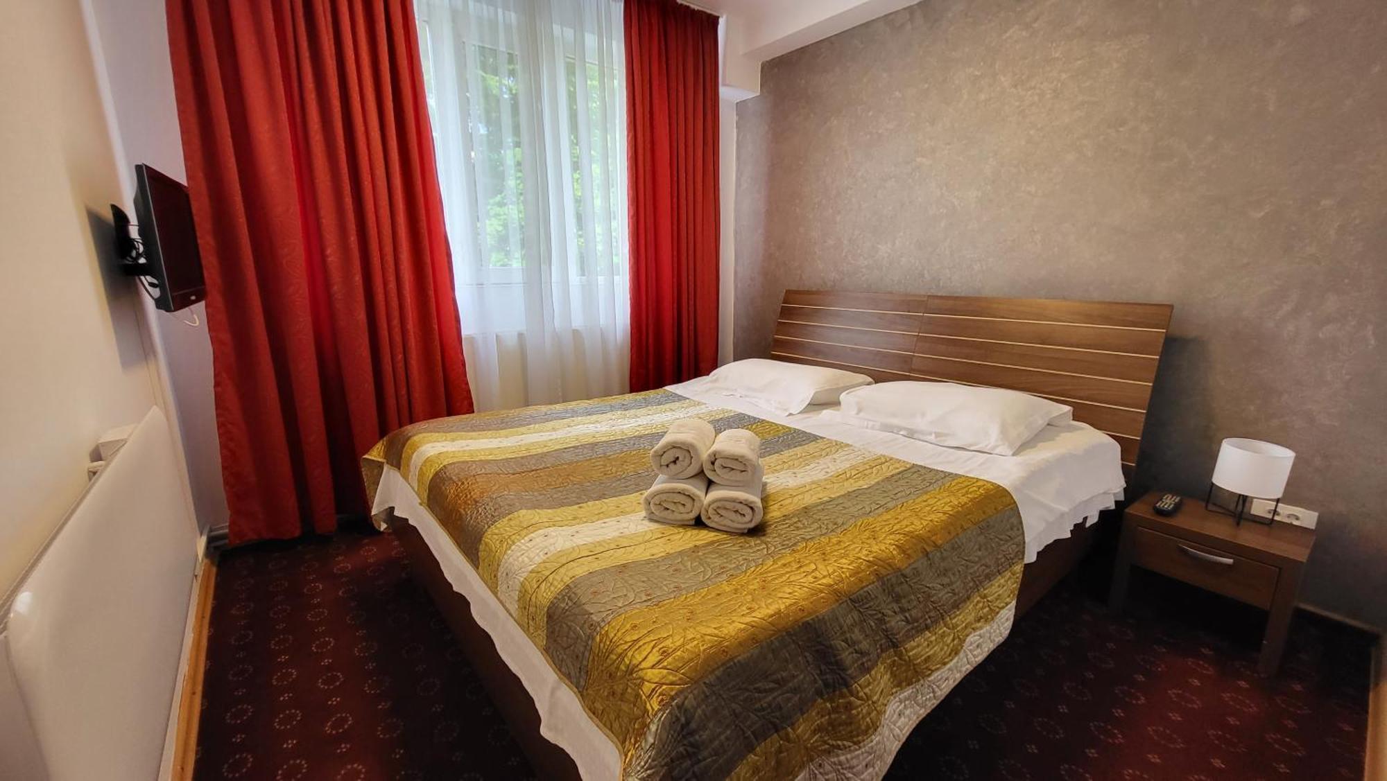 Boutique Global Aparthotel Brasov Exterior photo