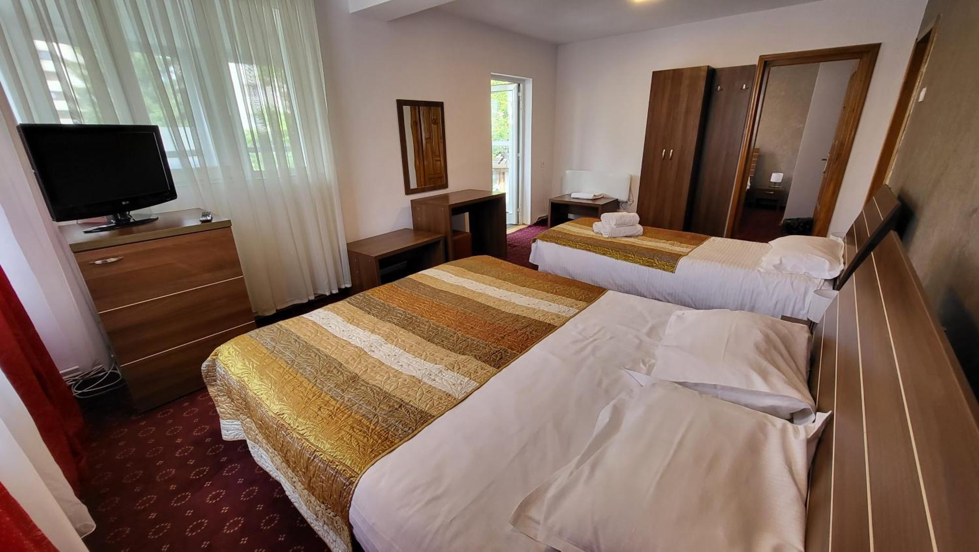 Boutique Global Aparthotel Brasov Exterior photo